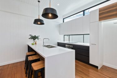 Painéis de PVC para paredes: 235+ (foto) para o seu interior (para cozinha, banheiro, corredor)
