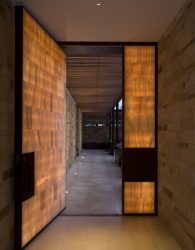 Portas de entrada de plástico em uma casa privada (145 + Foto): Como fazer e de forma segura e bonita?