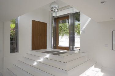 Portas de entrada de plástico em uma casa privada (145 + Foto): Como fazer e de forma segura e bonita?