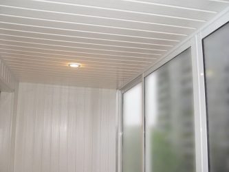 Como fazer um teto de painéis de plástico? 250+ (Fotos) Projeto 