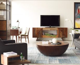 Prateleira de TV na parede (295+ fotos): nuances de design (articulada, canto, vidro)