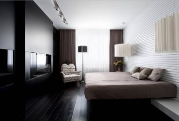 Prateleira de TV na parede (295+ fotos): nuances de design (articulada, canto, vidro)