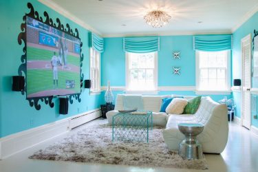 Prateleira de TV na parede (295+ fotos): nuances de design (articulada, canto, vidro)