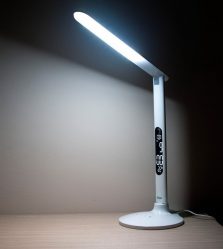 Regras de design de iluminação: Candeeiros de mesa para a mesa. As melhores opções que agradam a todos