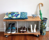 Entrance hall with shelves for shoes and clothes The hands: 125+ Photo options (with a seat, with a hanger, with a banquette and not only)