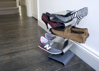 Hall de entrada com prateleiras para sapatos e roupas As mãos: 125 + opções de foto (com um assento, com um cabide, com um banquinho e não só)