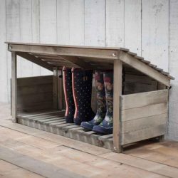 Hall de entrada com prateleiras para sapatos e roupas As mãos: 125 + opções de foto (com um assento, com um cabide, com um banquinho e não só)