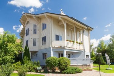 Projetos de casas de um andar de um bar: Regras de registro, vantagens e desvantagens