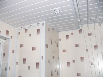 Rack de teto no banheiro: 4 etapas para um resultado perfeito. Instalação DIY