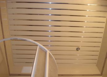 Rack de teto no banheiro: 4 etapas para um resultado perfeito. Instalação DIY