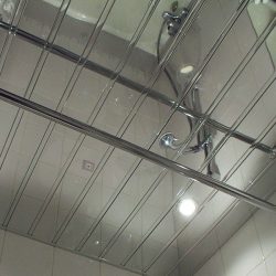 Rack de teto no banheiro: 4 etapas para um resultado perfeito. Instalação DIY