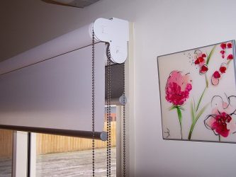 Como escolher e pendurar cortinas nas janelas de plástico e madeira? 220+ (fotos) no interior da cozinha, quarto, varanda