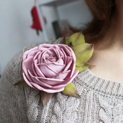 Rosas grandes e pequenas de Foamiran: 150+ (foto) com instruções passo a passo. 7 master classes detalhadas para iniciantes