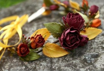 Rosas grandes e pequenas de Foamiran: 150+ (foto) com instruções passo a passo. 7 master classes detalhadas para iniciantes