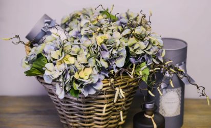 Rosas grandes e pequenas de Foamiran: 150+ (foto) com instruções passo a passo. 7 master classes detalhadas para iniciantes
