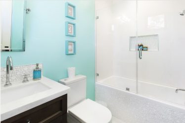 A escolha de cortinas no banheiro: 175+ (foto) para o seu design (tecido, plástico, vidro)