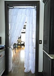 Cortinas na porta - Como resolver a harmonia na casa? Mais de 215 fotos de ideias bonitas e modernas