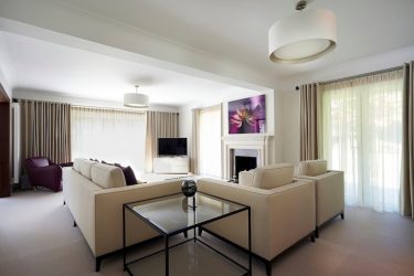 Belíssimas cortinas de ilhós: uma homenagem à moda ou um detalhe prático de design? 175+ (fotos) novos produtos para sala de estar, quarto, cozinha