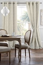 Belíssimas cortinas de ilhós: uma homenagem à moda ou um detalhe prático de design? 175+ (fotos) novos produtos para sala de estar, quarto, cozinha
