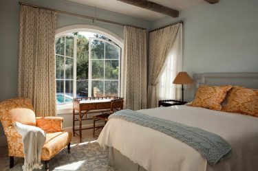 Cortinas para o quarto: 265+ (fotos) Novidades para design moderno