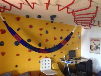 Parede sueca em um apartamento para crianças e adultos com as próprias mãos (135+ fotos)