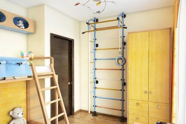 Parede sueca em um apartamento para crianças e adultos com as próprias mãos (135+ fotos)