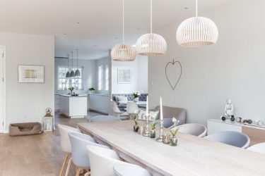 Estilo escandinavo: 240+ Fotos de concisão e contenção no design. O que torna esse estilo no interior disso?