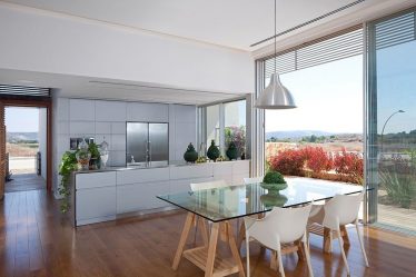 Mesas de vidro - confiabilidade e exclusividade do interior. 285+ (foto) opções com gosto de designer