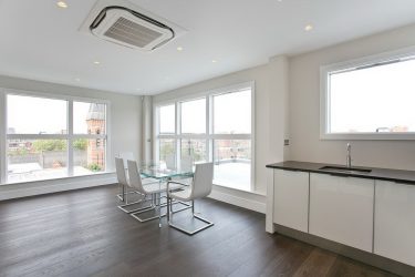 Mesas de vidro - confiabilidade e exclusividade do interior. 285+ (foto) opções com gosto de designer