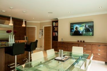 Mesas de vidro - confiabilidade e exclusividade do interior. 285+ (foto) opções com gosto de designer