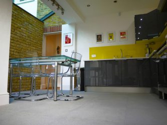 Mesas de vidro - confiabilidade e exclusividade do interior. 285+ (foto) opções com gosto de designer