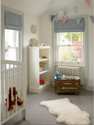 Rack para livros e brinquedos no berçário: Uma solução simples e original de sistema de armazenamento do tipo 