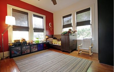 Rack para livros e brinquedos no berçário: Uma solução simples e original de sistema de armazenamento do tipo 