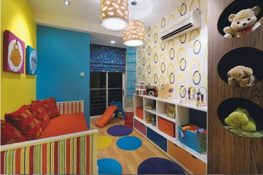 Rack para livros e brinquedos no berçário: Uma solução simples e original de sistema de armazenamento do tipo 