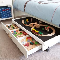 Rack para livros e brinquedos no berçário: Uma solução simples e original de sistema de armazenamento do tipo 