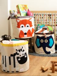 Rack para livros e brinquedos no berçário: Uma solução simples e original de sistema de armazenamento do tipo 