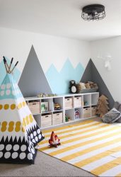 Rack para livros e brinquedos no berçário: Uma solução simples e original de sistema de armazenamento do tipo 