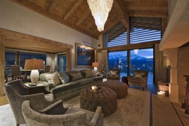 O interior da casa no estilo de chalés: Como criar um conto alpino? Mais de 210 fotos de design de dentro e de fora