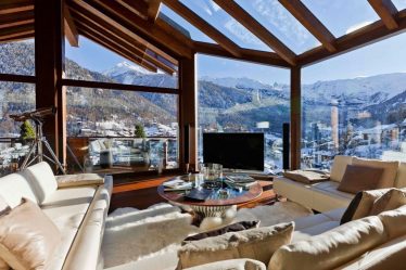 O interior da casa no estilo de chalés: Como criar um conto alpino? Mais de 210 fotos de design de dentro e de fora