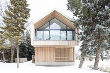O interior da casa no estilo de chalés: Como criar um conto alpino? Mais de 210 fotos de design de dentro e de fora