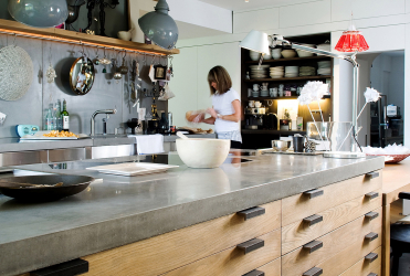 Countertop tiles - การออกแบบดั้งเดิมของพื้นผิวการทำงาน ตัวเลือก 195+ (ภาพถ่าย) สำหรับห้องครัวและห้องน้ำ