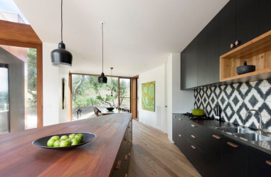 Countertop tiles - การออกแบบดั้งเดิมของพื้นผิวการทำงาน ตัวเลือก 195+ (ภาพถ่าย) สำหรับห้องครัวและห้องน้ำ