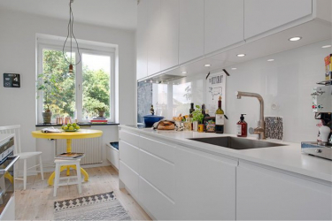 Countertop tiles - การออกแบบดั้งเดิมของพื้นผิวการทำงาน ตัวเลือก 195+ (ภาพถ่าย) สำหรับห้องครัวและห้องน้ำ