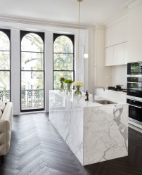 Countertop tiles - การออกแบบดั้งเดิมของพื้นผิวการทำงาน ตัวเลือก 195+ (ภาพถ่าย) สำหรับห้องครัวและห้องน้ำ