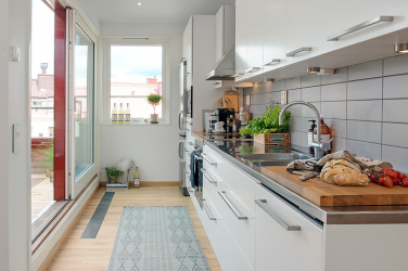 Countertop tiles - การออกแบบดั้งเดิมของพื้นผิวการทำงาน ตัวเลือก 195+ (ภาพถ่าย) สำหรับห้องครัวและห้องน้ำ