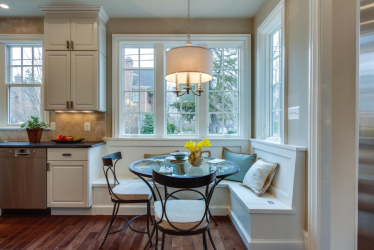 Countertop tiles - การออกแบบดั้งเดิมของพื้นผิวการทำงาน ตัวเลือก 195+ (ภาพถ่าย) สำหรับห้องครัวและห้องน้ำ
