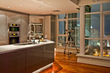 Countertop tiles - การออกแบบดั้งเดิมของพื้นผิวการทำงาน ตัวเลือก 195+ (ภาพถ่าย) สำหรับห้องครัวและห้องน้ำ