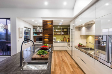 Countertop tiles - การออกแบบดั้งเดิมของพื้นผิวการทำงาน ตัวเลือก 195+ (ภาพถ่าย) สำหรับห้องครัวและห้องน้ำ