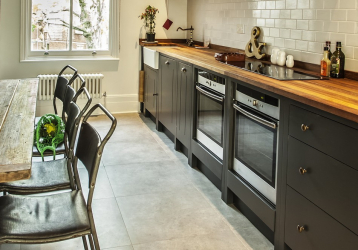 Countertop tiles - การออกแบบดั้งเดิมของพื้นผิวการทำงาน ตัวเลือก 195+ (ภาพถ่าย) สำหรับห้องครัวและห้องน้ำ