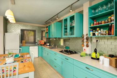 Countertop tiles - การออกแบบดั้งเดิมของพื้นผิวการทำงาน ตัวเลือก 195+ (ภาพถ่าย) สำหรับห้องครัวและห้องน้ำ